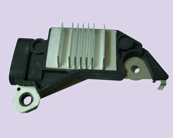 D702